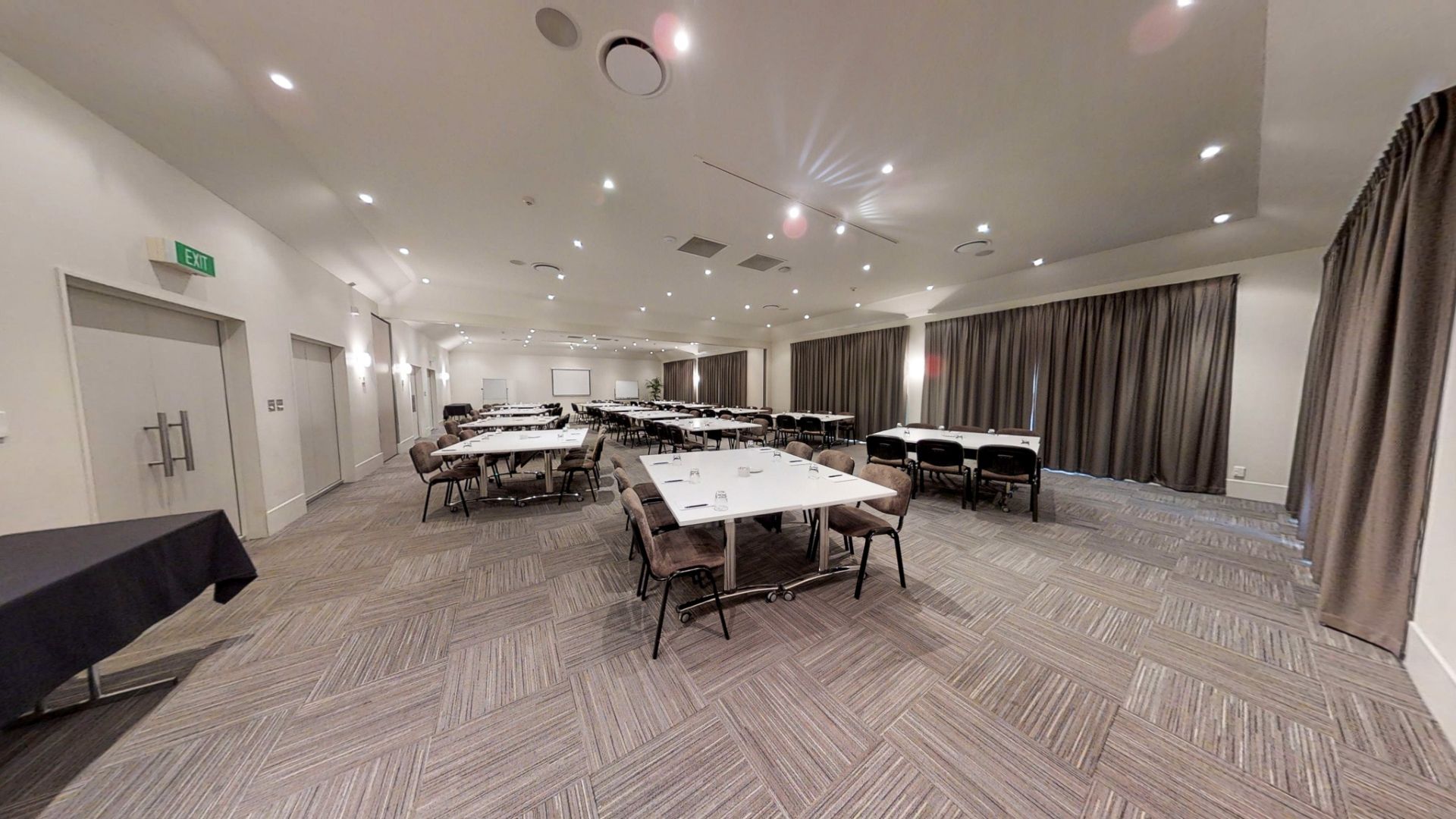 Bannière « Hudson Ballroom Hero »